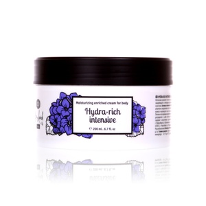 Moisturizing rich body cream