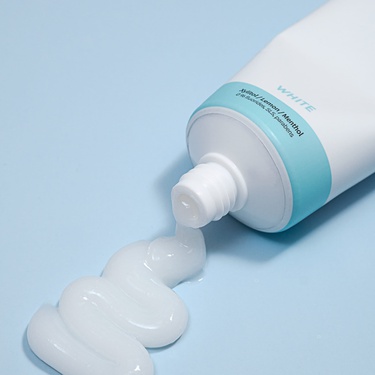 White — Whitening Toothpaste
